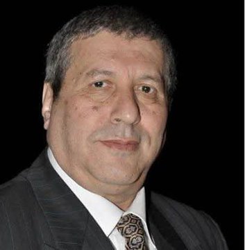 الراحل علي ذراع ملف عن حياته في يوم وفاته