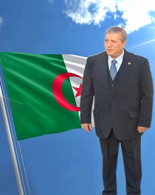 الراحل علي ذراع ملف عن حياته في يوم وفاته