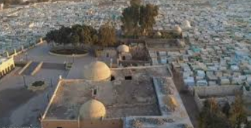 قرية بمصر مدفون فيها 500 من صحابة رسول الله "الذين حضروا بدر