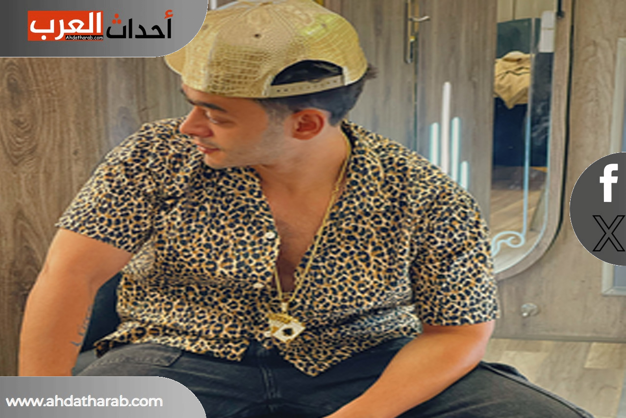 الفنان سيد اسامة ينعي والده الفنان سيد اسامة ينعي والده