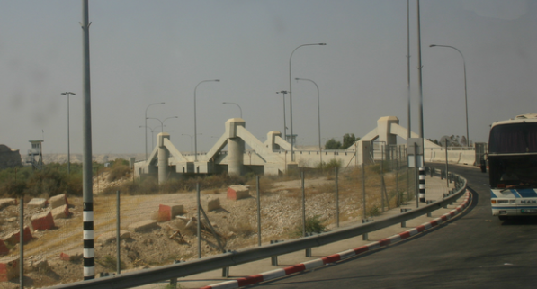 صورة قديمة حقيقية لمعبر اللنبي